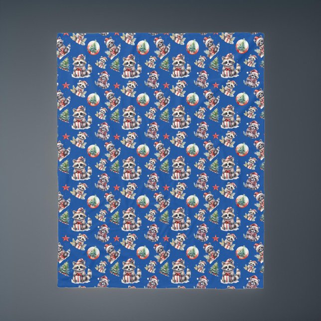 Niedliche Weihnachtsrakoons mit Geschenken Snowglo Fleecedecke (Von Creator hochgeladen)