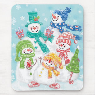 Niedliche Weihnachtsschneefamilie im Schnee Mousepad
