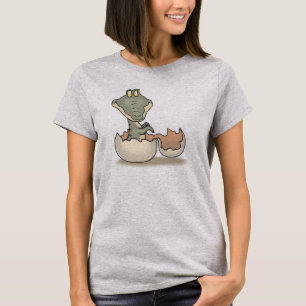 Niedlicher Alligator-Cartoon Hatching von Eggshell T-Shirt