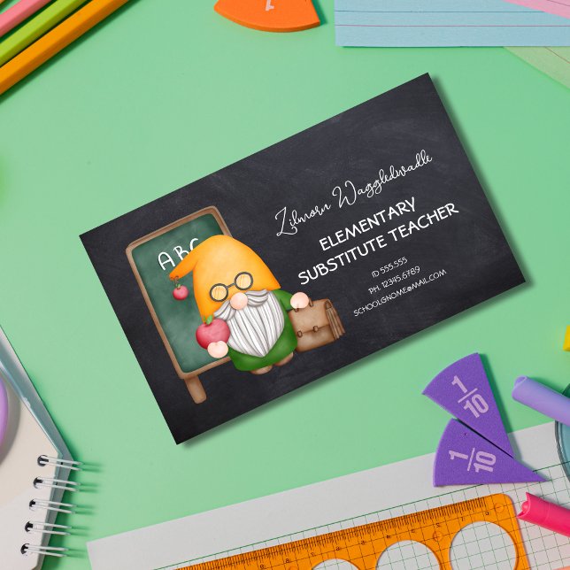 Niedlicher Aquarelllehrer auf der Tafel Visitenkarte (Cute Watercolor Gnome Teacher On Chalkboard Business Card)