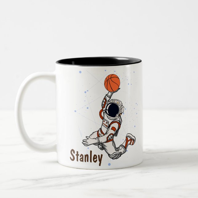 Niedlicher Astronaut Weltraumgalaxie Basketball Zweifarbige Tasse (Links)