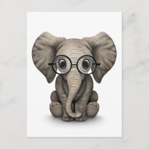 Niedlicher Baby Elephant mit Reading Glasses White Postkarte
