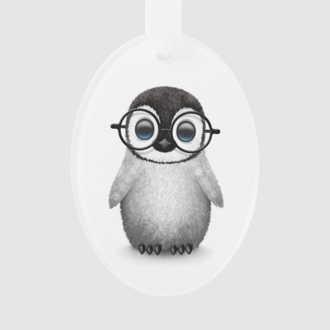 Niedlicher Babypenguin-tragende Augen-Gläser auf Ornament (Vorderseite)