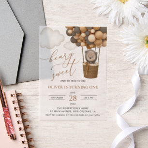 Niedlicher Bär, Braunbäume, erster Geburtstag