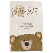 Niedlicher Bär, den wir frühzeitig abwarten können