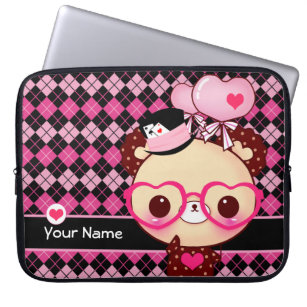 Niedlicher Bär mit Gläsern auf schwarzer und rosa Laptopschutzhülle
