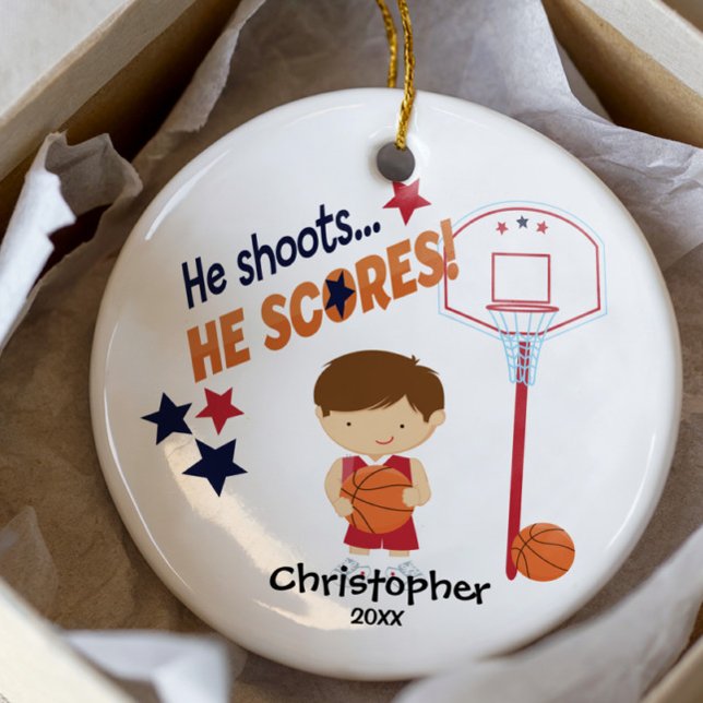 Niedlicher Basketball Spieler Weihnachtsfeier Keramikornament (Von Creator hochgeladen)