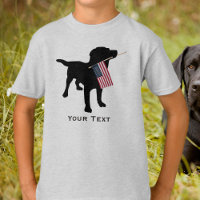 Niedlicher Black Lab Hund mit USA Flag, 4. Juli