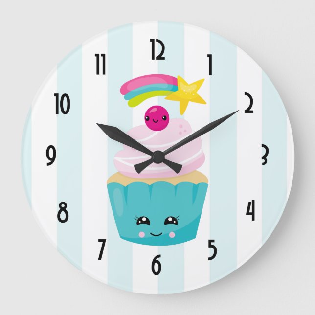 Niedlicher Blauer Kuchen mit Kawaii-Gesicht Große Wanduhr (Vorderseite)