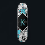 Niedlicher Blue Cat Muster Name & anfänglicher Fun Skateboard<br><div class="desc">Dieses lustige Skateboard mit kawaii Cartoon Katzenmuster wäre ein wunderbares Geschenk für jemanden,  der Skateboard ist! Fügen Sie einfach den gewünschten Namen und die Initiale hinzu,  indem Sie auf die Option "Personalisieren Sie diese Vorlage" klicken.</div>