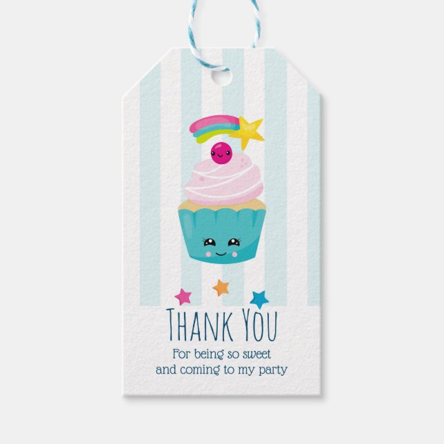 Niedlicher Blue Cupcake mit Kawaii Face Geburtstag Geschenkanhänger (Vorderseite)