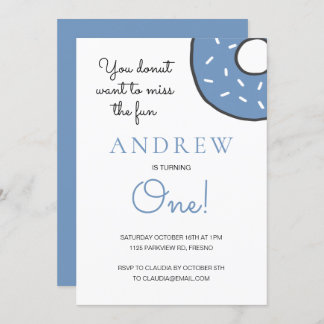 Niedlicher Blue Donut Boy macht einen ersten Gebur Einladung