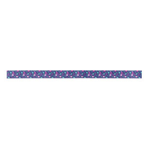 Niedlicher Blumenhintergrund Satinband