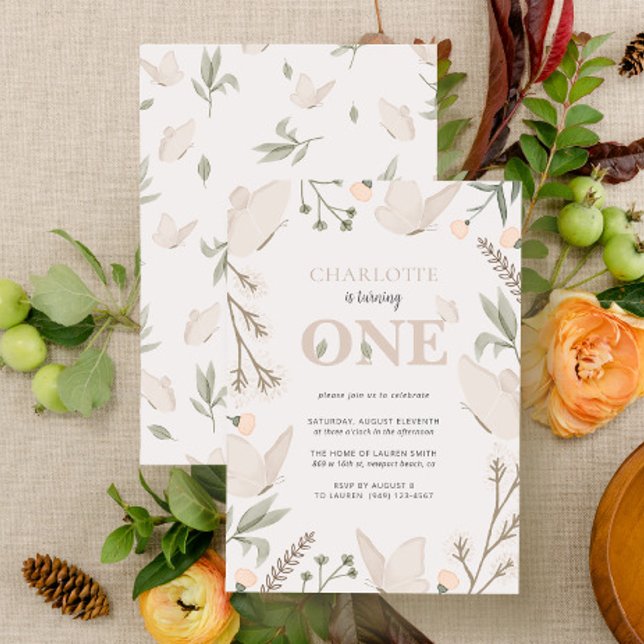 Niedlicher Blumenschmetterling macht einen 1. Gebu Einladung (Easily personalize this sweet baby's first birthday invite with your unique details)