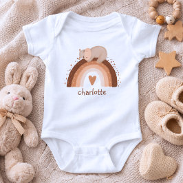 Niedlicher Boho Regenbogen mit Schlafhemd Hippo Mo Baby Strampler