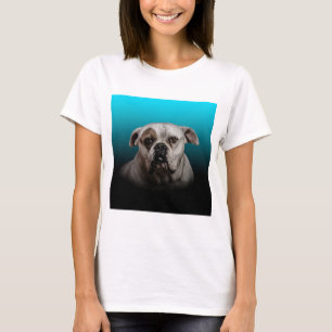 Niedlicher Boxer Hund mit blauem schwarzem Hinterg T-Shirt