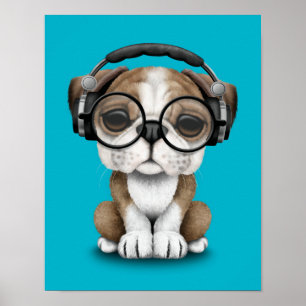 Niedlicher Bulldog Puppy-Dj mit Kopfhörern Poster
