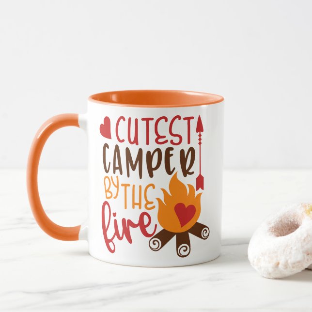 Niedlicher Camper am Campfire Funny Camping Tasse (Mit Donut)