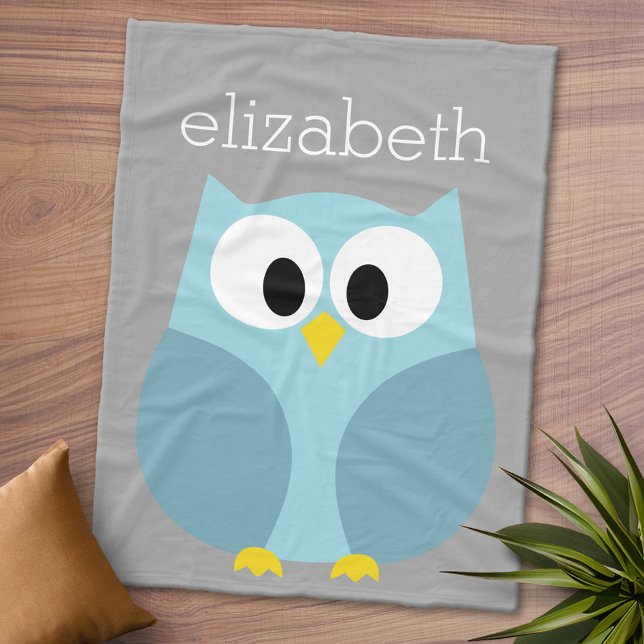 Niedlicher Cartoon Owl - Blauer und Grauer Individ Fleecedecke (Personalized Fleece Blanket - Add Photos and Text or Customize completely in advanced design area)