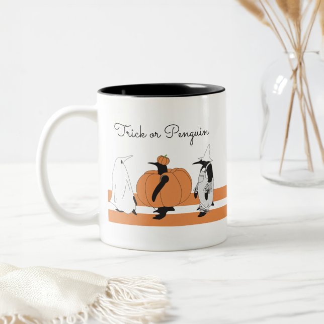 Niedlicher Cartoon Pumpkin Penguin Funny Halloween Zweifarbige Tasse (Von Creator hochgeladen)