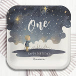 Niedlicher Celestial Birthday Stars Watercolor Boy Pappteller<br><div class="desc">Niedliche Celestial Birthday Stars Watercolor Boy Paper Party Teller zeichnet sich durch eine niedliche Aquarell eines kleinen Jungen,  der die Sterne anschaut. Perfekt für den kleinen Jungen,  die Kinder zum ersten Geburtstag feiern und Babyduschen. Designed by Evco Studio. Für die Koordination von Elementen siehe www.zazzle.com/store/evcostudio</div>