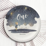 Niedlicher Celestial Birthday Stars Watercolor Boy Pappteller<br><div class="desc">Niedliche Celestial Birthday Stars Watercolor Boy Paper Party Teller zeichnet sich durch eine niedliche Aquarell eines kleinen Jungen,  der die Sterne anschaut. Perfekt für den kleinen Jungen,  die Kinder zum ersten Geburtstag feiern und Babyduschen. Designed by Evco Studio. Für die Koordination von Elementen siehe www.zazzle.com/store/evcostudio</div>