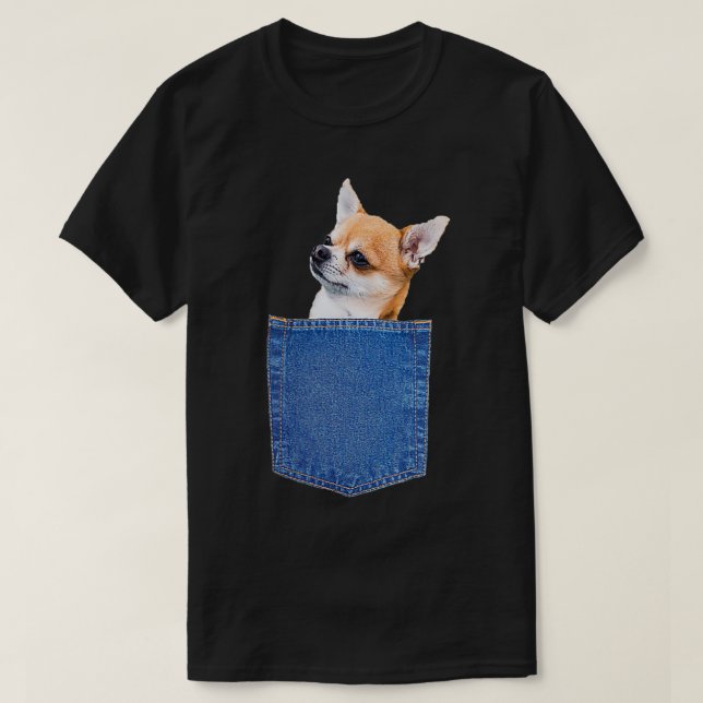 Niedlicher Chihuahua-Pinkeln in der Tasche T-Shirt (Design vorne)