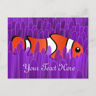 Niedlicher Clownfisch und schöner Lila Meeresanemo Postkarte