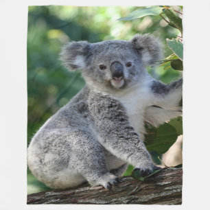 Niedlicher cuddly australischer Koala (vertikal) Fleecedecke