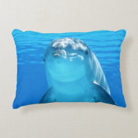 Niedlicher Delphin-Marinetier im blauen Meer