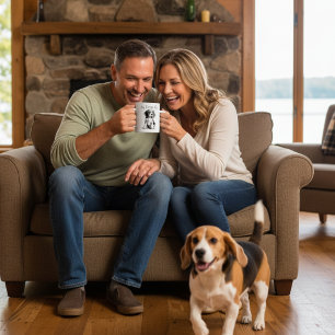 Niedlicher, der Kaffeemaschinen und Browns Beagle Kaffeetasse