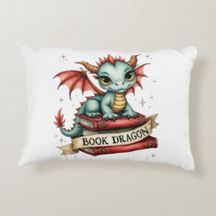 Niedlicher Drache auf Buchdrache Dekokissen