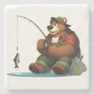 Niedlicher, draussen lebender Bär beim Fischen Steinuntersetzer