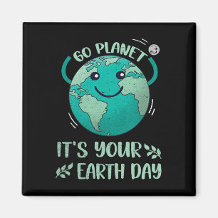 Niedlicher Earth Day Shirt Happy Earth Day 2025 Go Magnet
