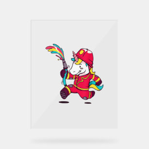 Niedlicher Einhorn-Feuerwehrmann-Cartoon Rainbow-T Acrylschild