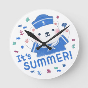 Niedlicher Eisbärensailor in der Sommerhitze Runde Wanduhr