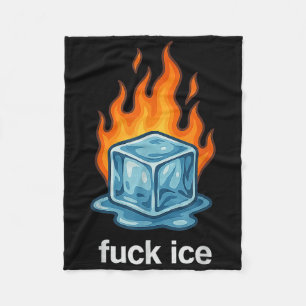 Niedlicher Eiswürfel brennt für Eis-Protest Abschi Fleecedecke