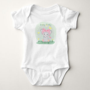 Niedlicher Elefant mit einem rosa Bug in einer Lic Baby Strampler