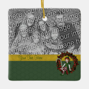 Niedlicher Elf im Foto des Wreath Holiday Keramikornament