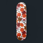 Niedlicher Fall Fox Pumpkin Acorn Ahornholz Leaf W Skateboard<br><div class="desc">Dieses niedliche und coole Muster ist perfekt für Herbst und Herbst. Es gibt einen niedlichen Fuchs mit handgemalten Rot-, Schwarz- und Weißtönen, Braun-, Kastanien- und Bordeaux-Blätter, kleine braune Akkorde und orangefarbene Kürbis auf einem weißen Hintergrund. Seine künstlerische, moderne, bezaubernde, einzigartige und originelle Einrichtung. Stilisieren Sie mit diesem handgemalten Muster, das...</div>