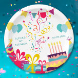 Niedlicher, farbiger, benutzerdefinierter Text der Pappteller<br><div class="desc">Passen Sie den Text an und erstellen Sie einfach Ihre personalisierte Geburtstagsparty-Papiertafel. Klicken Sie auf BEARBEITEN und wählen Sie einen Text aus, um die Textfarbe zu ändern. Sie können dieses DESIGN auch auf andere Zazzle-Produkte übertragen und an die meisten Zazzle-Produkte anpassen. Vielen Dank, dass Sie sich für unsere Designs entschieden...</div>