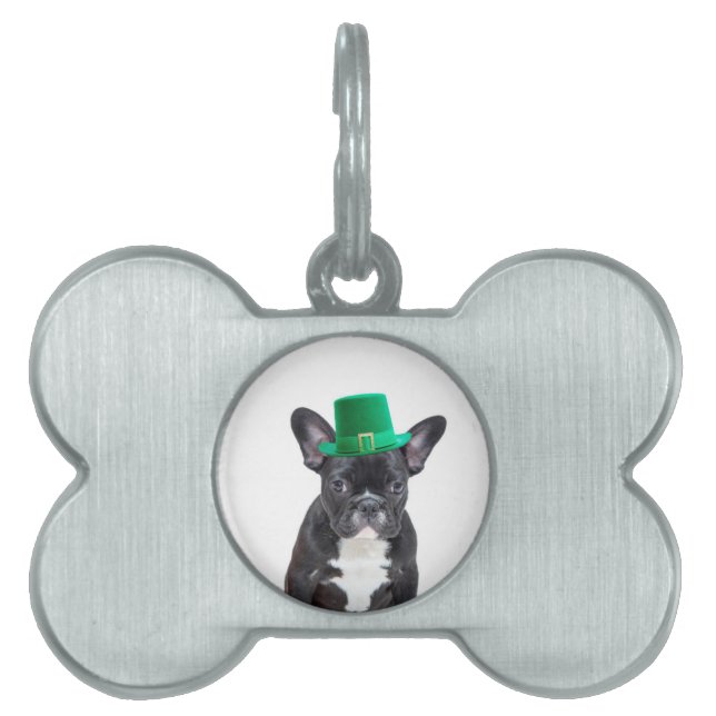 Niedlicher französischer Bulldog mit Hat St. Patri Tiermarke (Vorderseite)