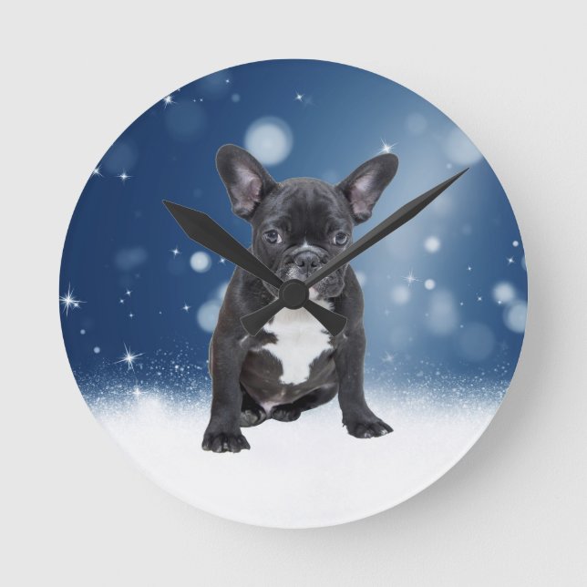 Niedlicher französischer Bulldog Snow Stars Runde Wanduhr (Vorderseite)