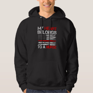 Niedlicher Freund Nurse zitieren mein Herz gehört Hoodie