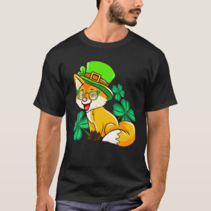 Niedlicher Fuchs mit Kleeblatt-Hut und grüner Bril T-Shirt