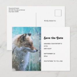 Niedlicher Furry Fox auf Blue Grunge Hintergrund Ankündigungspostkarte