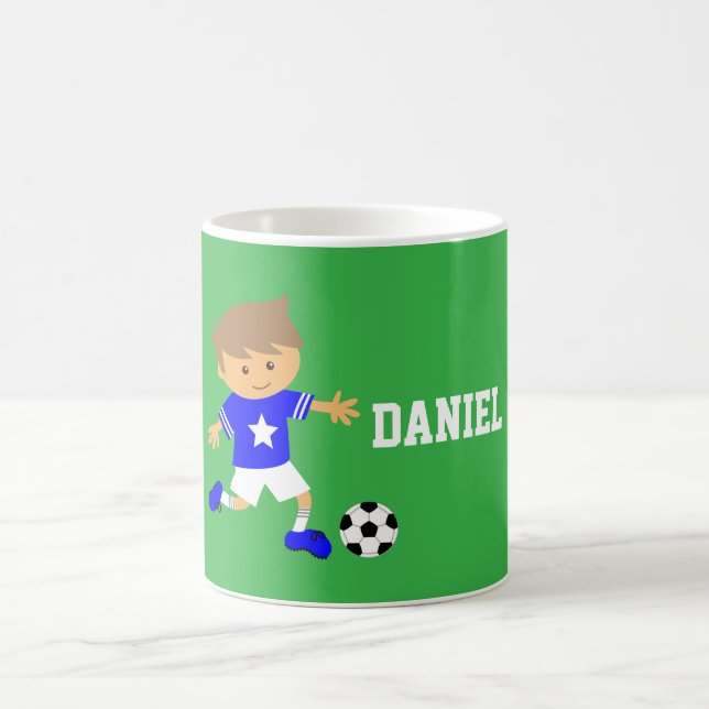 Niedlicher Fußball-Stern-Junge, Fußball-Thema Tasse (Mittel)