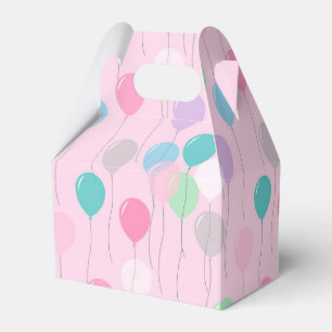 Niedlicher Geburtstag steigt Muster auf rosa Geschenkschachtel