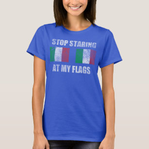Niedlicher Girly italienischer Halt, der entlang T-Shirt