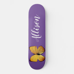 Niedlicher, Girly Lila Yellow Butterfly Personalis Skateboard
